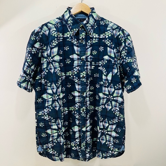 Tommy Hilfiger Men’s Cotton Short Sleeve Plaid Floral Shirt - Picture 3 of 13